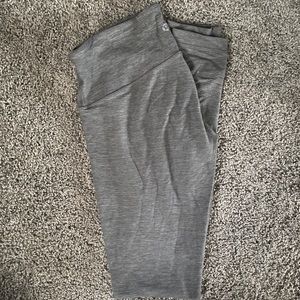Size 4 wunder under grey leggings